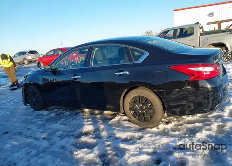 2016 Nissan Altima 2.5/2.5 S/2.5 Sl/2.5 Sr/2.5 Sv z USA, uszkodzony, nr VIN 1N4AL3AP4GC221060